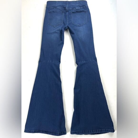 We The Free Penny Pull-On Flare Jeans - Picture 6 of 11